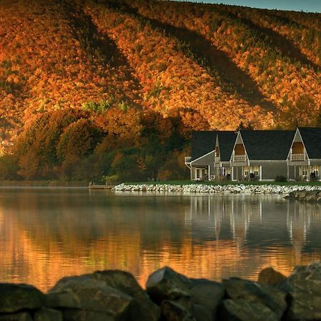Keltic Quay Cottages & Bayfront Lodge Whycocomagh Bagian luar foto