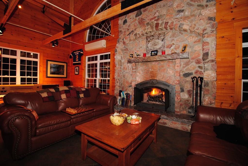 Keltic Quay Cottages & Bayfront Lodge Whycocomagh Bagian luar foto