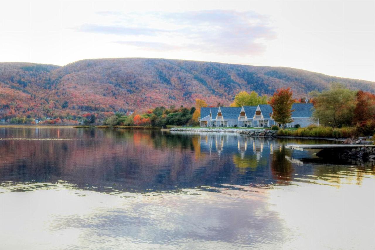 Keltic Quay Cottages & Bayfront Lodge Whycocomagh Bagian luar foto