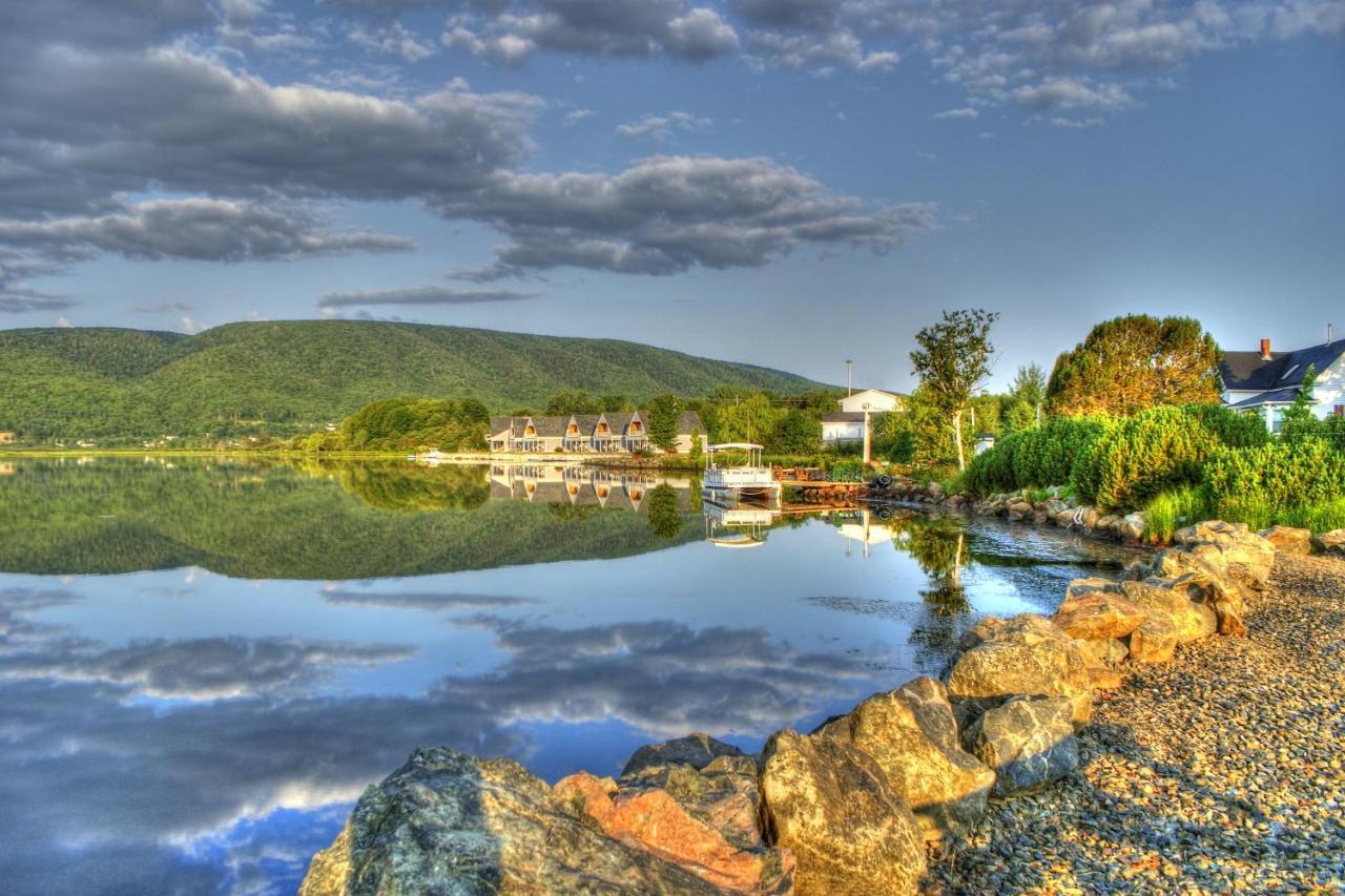 Keltic Quay Cottages & Bayfront Lodge Whycocomagh Bagian luar foto